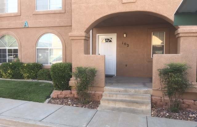 Wonderful La Paloma Home! - 1178 East 300 South, St. George, UT 84790