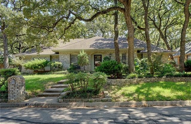 5705 Royal Club Drive - 5705 Royal Club Drive, Arlington, TX 76017