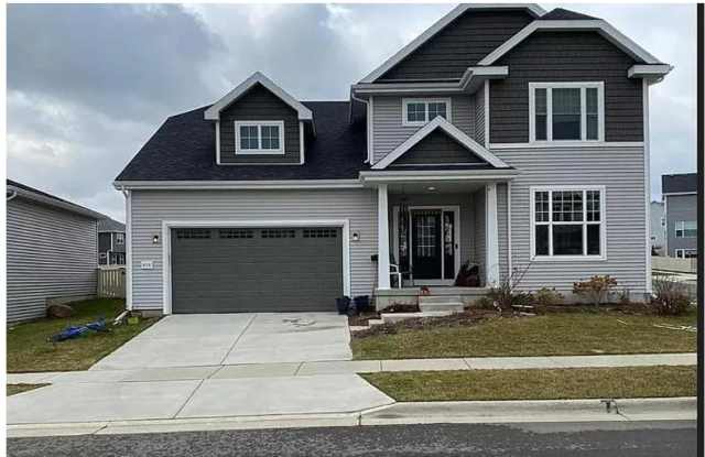 610 Jagged Pine Drive photos photos