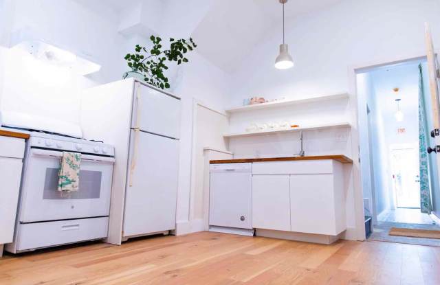 6326 Germantown Avenue photos photos