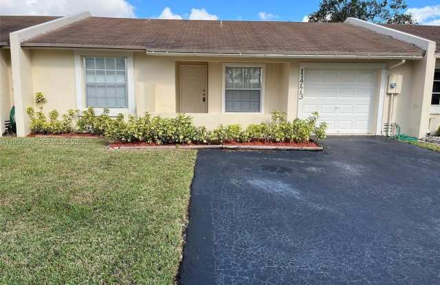 11773 SW 108th Ln photos photos