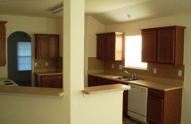 7914 Sterling Manor Gallery 3