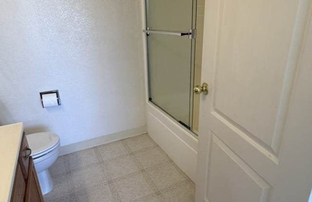 2555 Glen Eagles Drive Gallery 4