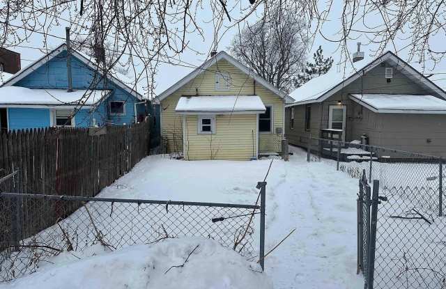 1216 Hughitt Ave photos photos