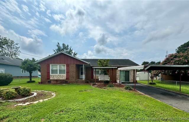 611 Reggie Court - 611 Reggie Court, Spring Lake, NC 28390