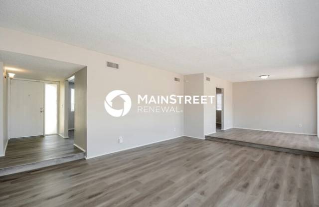 9722 East Golf Links Road Gallery 3