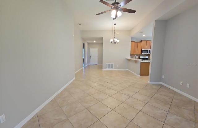 5201 SUNSET CANYON Drive Gallery 4