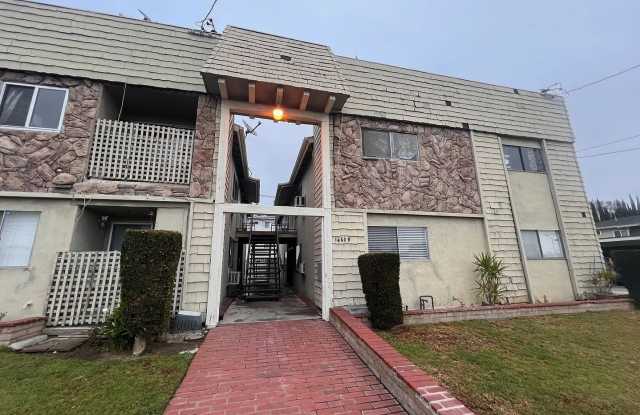 2 Bedrooms For Rent - 14609 Christine Dr #11 - 14609 Christine Drive, Whittier, CA 90605
