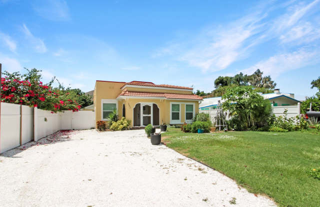 Nokomis Annual Pool Home for Rent photos photos