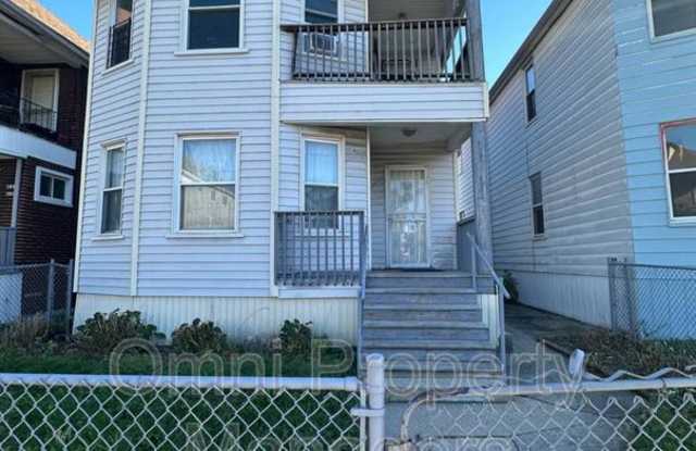 3894 Evaline St Gallery 1