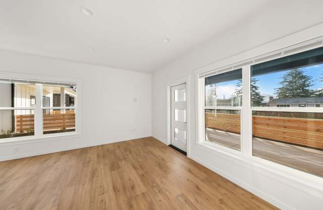 3 Bed 2 Bath - A/C Mini-split - Fabulous Floor Plan - Garage photos photos