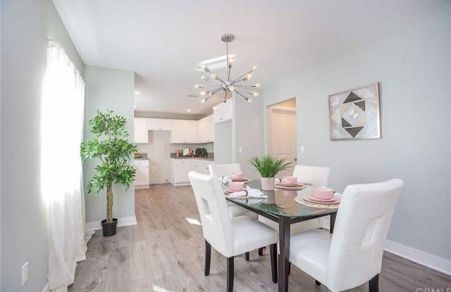 3214 West 113th Street photos photos
