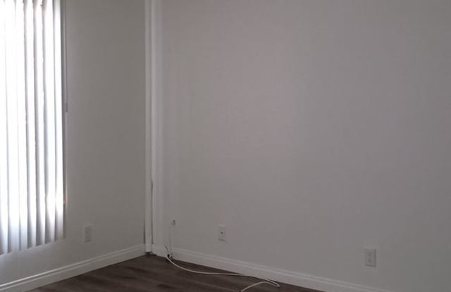 Whitsett - 107 Gallery 4