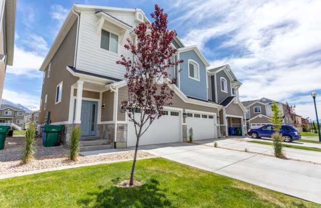 661 S 1803 W photos photos