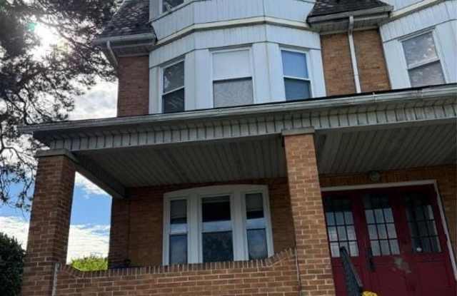 1629 W Broad Street photos photos