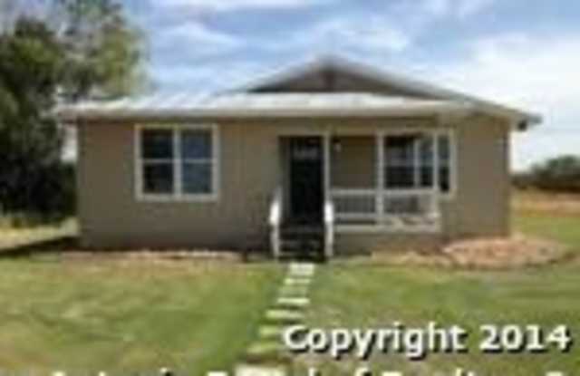 12985 FM 1333 photos photos