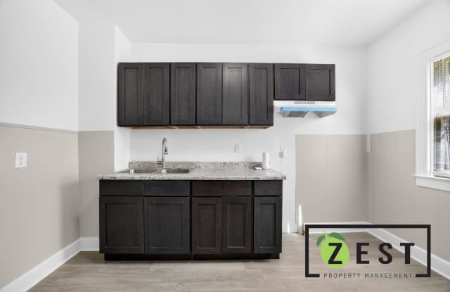 **Open House Friday Sept 18th from 5:30pm to 6pm** AMAZING 5 Bed 2 Bath- $1,500 monthly Gallery 3