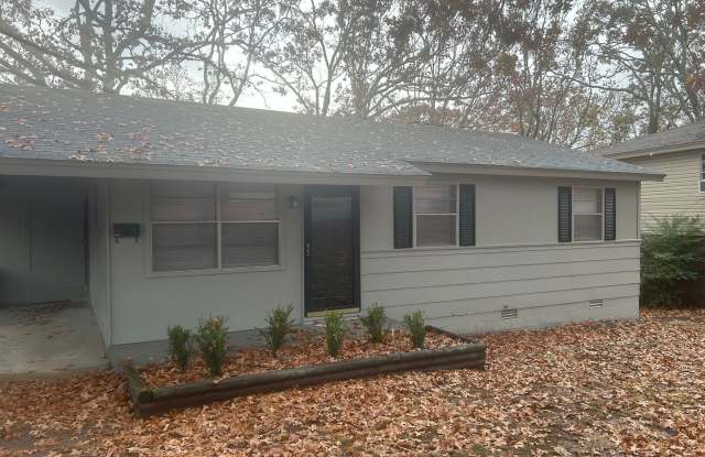 405 Lindenhurst photos photos