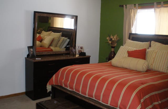6757 Hammersley Road Gallery 3