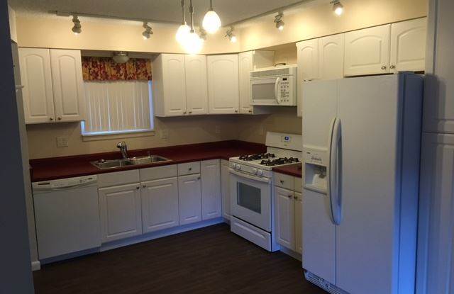8101 W 54th Pl - 8101 West 54th Place, Arvada, CO 80002