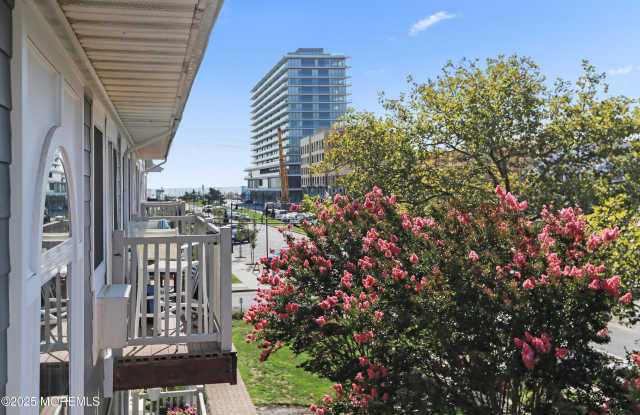 305 4th Avenue photos photos