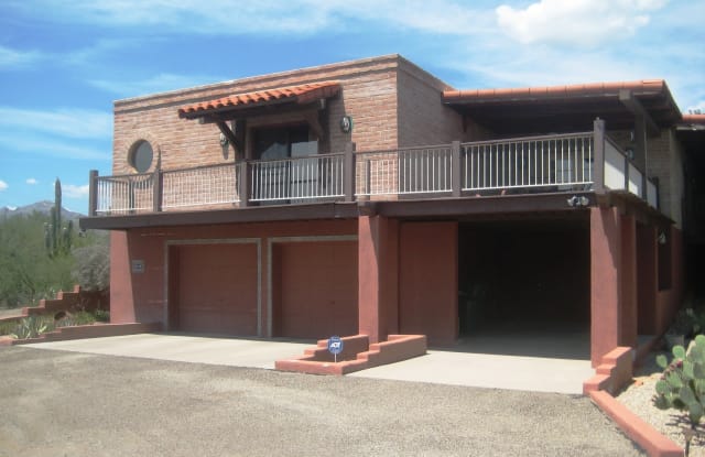 5239 N Valley View Road - 5239 North Valley View Road, Catalina Foothills, AZ 85718