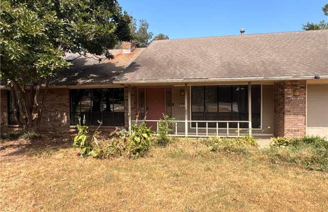 2642 Golden Oaks Drive Gallery 1