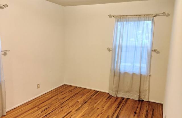 1316 W. Amerige Ave. Gallery 4