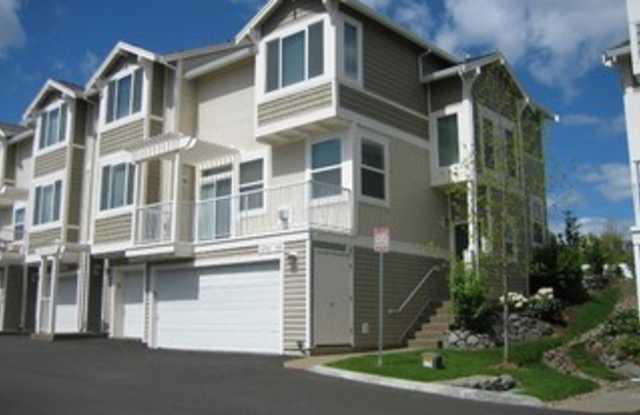 3br/2.5ba Townhome with 2-Car Garage + Bonus Room  ** Central Heat & AC ** photos photos