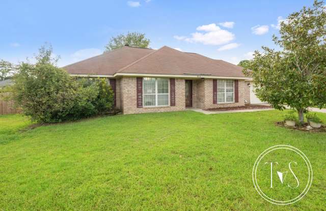 RATE DROP ALERT! (was $2200/month) - 873 Birchwood Lane, Hinesville, GA 31313