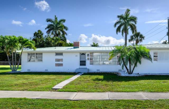 SEASONAL / SHORT-TERM RENTAL – Charming Downtown Punta Gorda Retreat photos photos