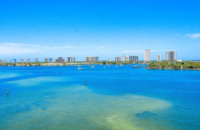 2640 Lake Shore Drive photos photos 2640 Lake Shore Drive photos photos