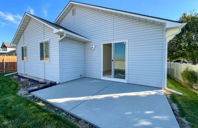 10826 Hackberry Street Gallery 4