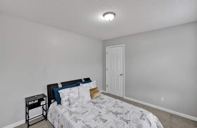 6105 County Rd 11 Apt E - 1 photos photos