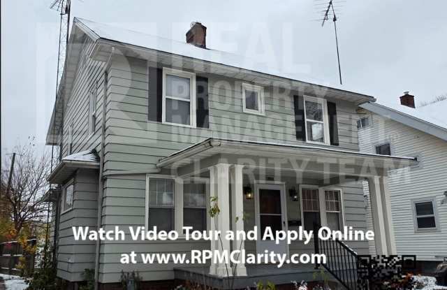 Available Today! 3 Bed/1.5 Bath Five Points Home - 4240 Burnham Avenue, Toledo, OH 43612