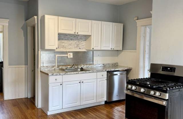 95 May St photos photos