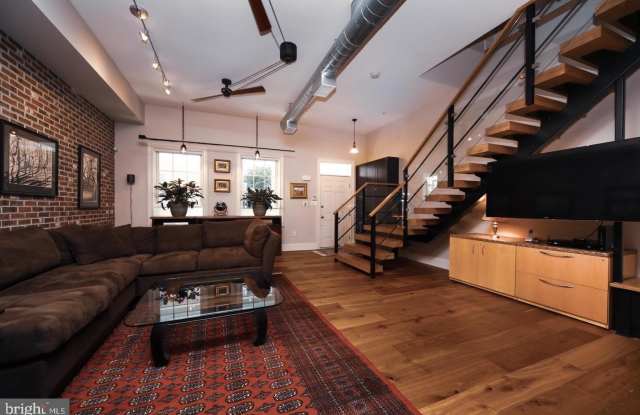 6 WATSON MILL Lane Gallery 4