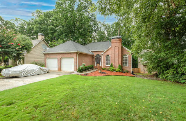 221 Tennis Court Lane - 221 Tennis Court Lane, Acworth, GA 30144