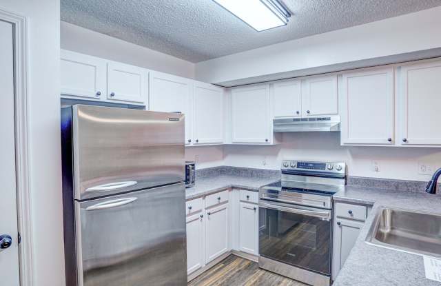 2 Bdrm / 1.5 Bath Townhouse in Johnson City - Near ETSU, JCMC & VA Gallery 4