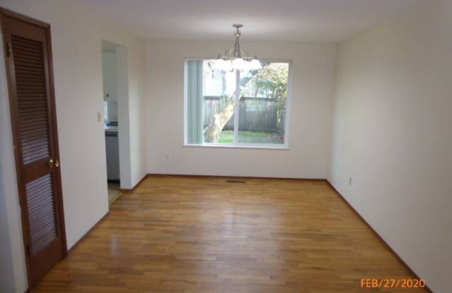 16825 NE 19th Pl Gallery 3