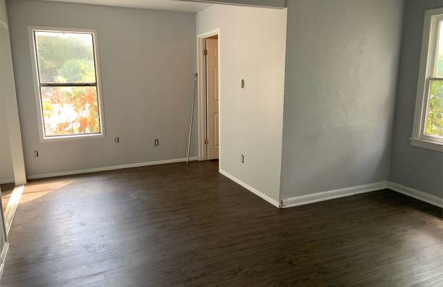 7006 Guadalupe Street Gallery 3