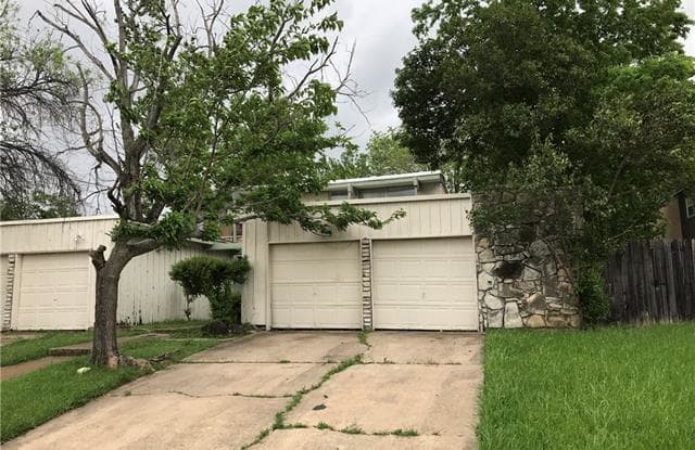 6317 Walraven - 6317 Walraven Cir, Fort Worth, TX 76133