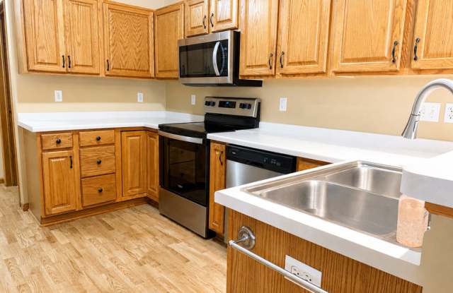 13849 Hyacinth Drive Gallery 3