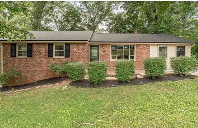 5 Bedroom || 2 Bathroom - Single Family Home with Finished Basement Apartment photos photos