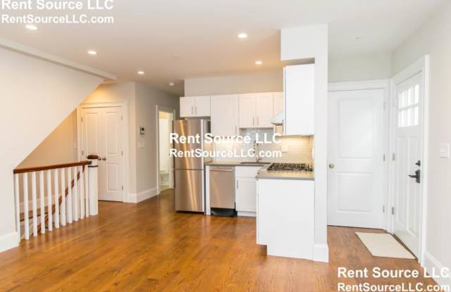 126 Columbia St. photos photos