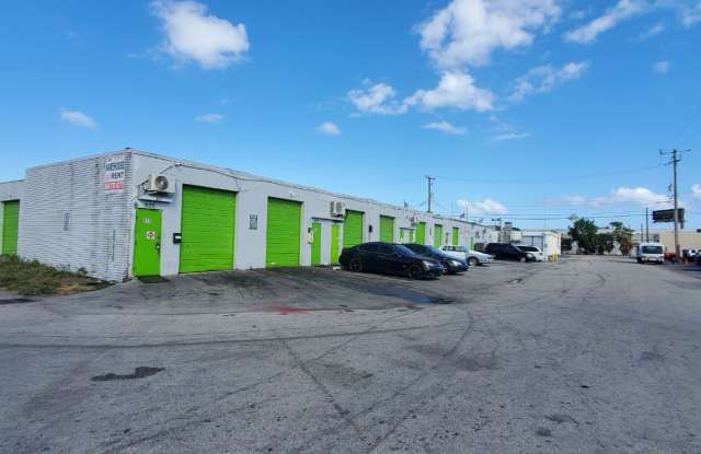 825 NW 45th Street - 831 Gallery 2