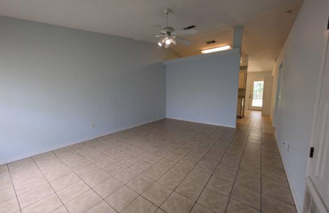 3359 Greenbriar Cir Gallery 3