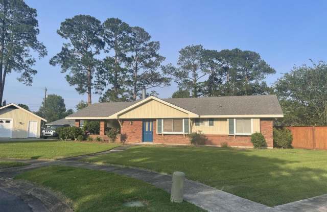 101 Boxwood Drive photos photos