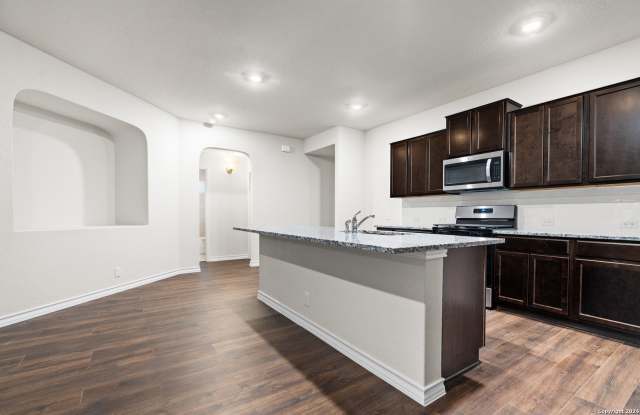 4850 PALUXY TRL Gallery 3