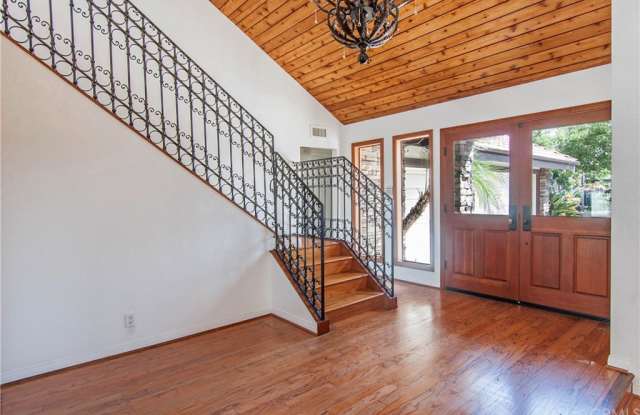 239 VIA RANCHO Gallery 3